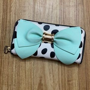 Betsey Johnson Wallet EUC